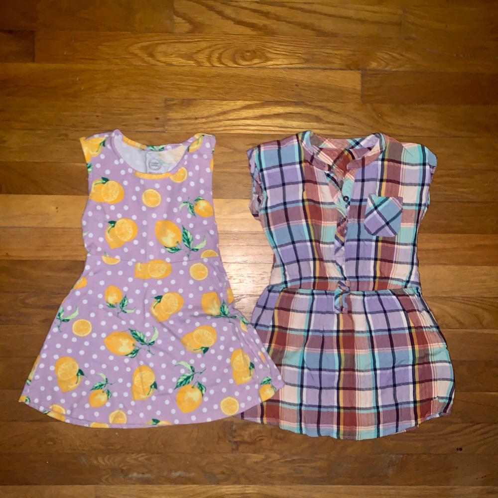 Size 4/5 dresses 👗